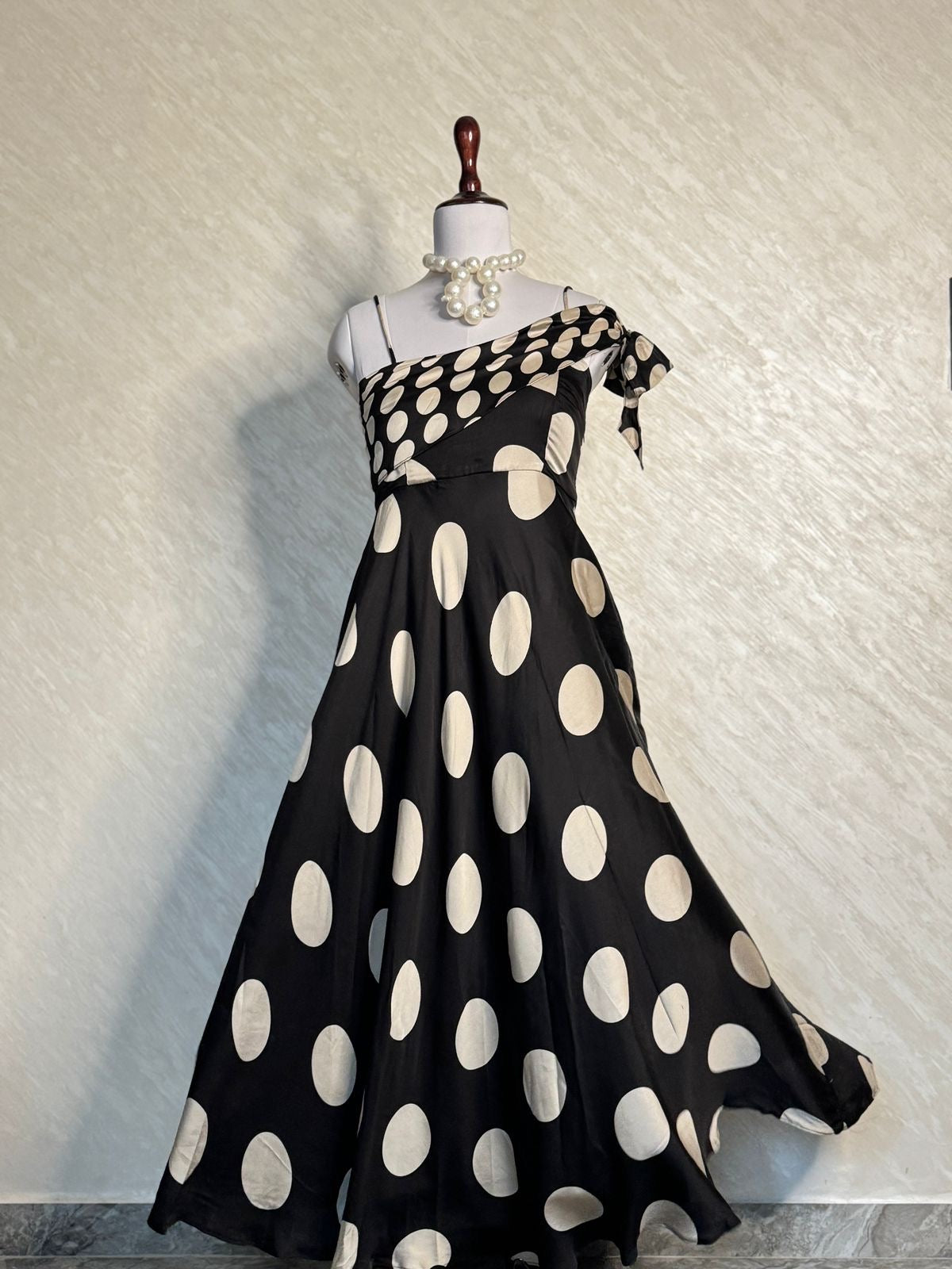 Mesmerised in Polka Maxi💫